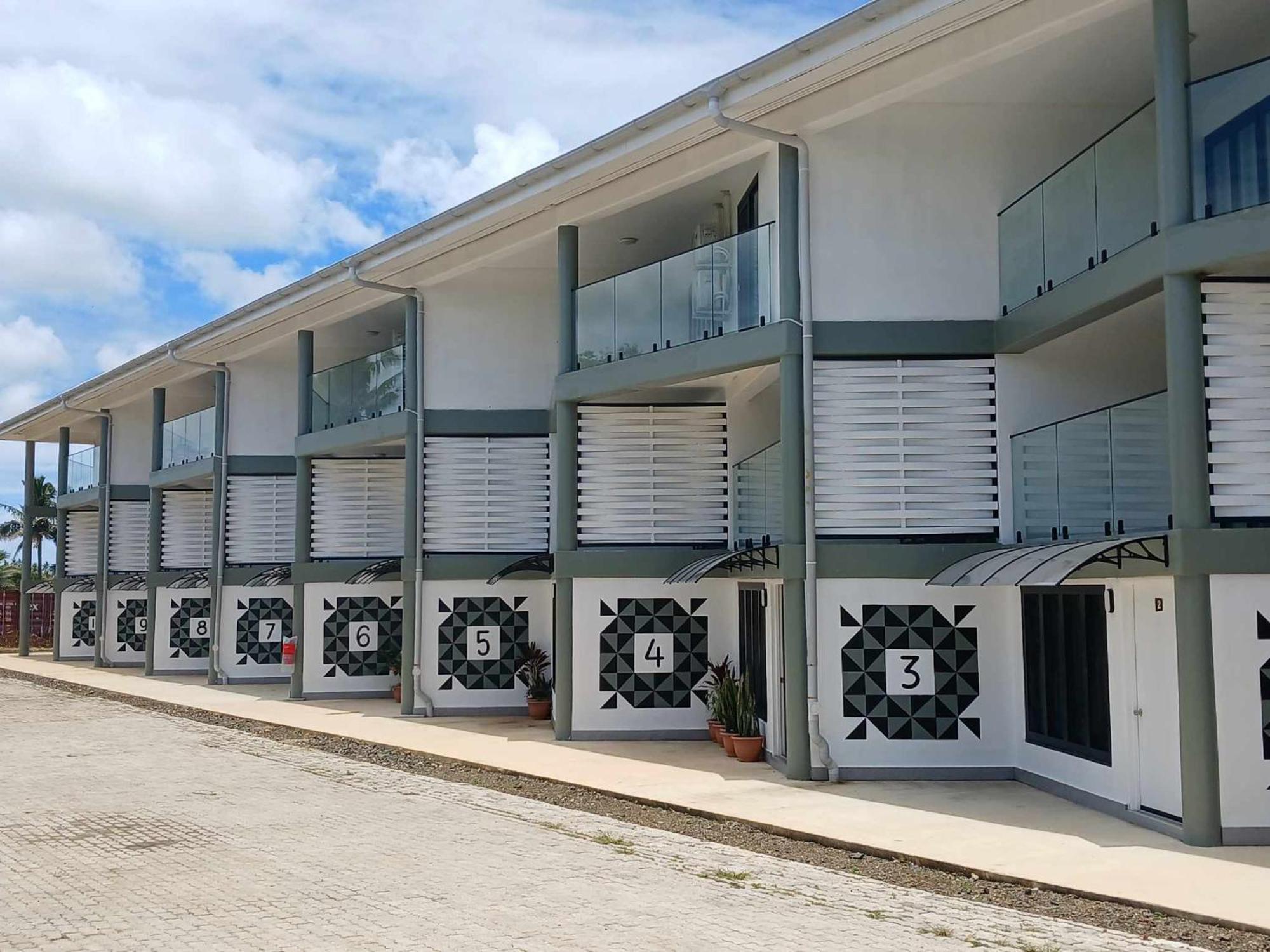 Lagoon Apartments นูคูอาโลฟา ภายนอก รูปภาพ